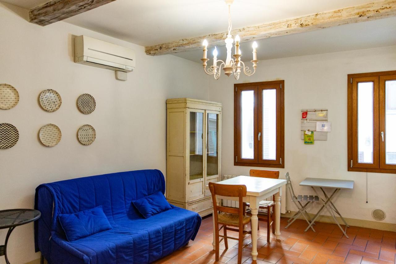 Graceful Apartment In The Heart Of Флоренція Екстер'єр фото